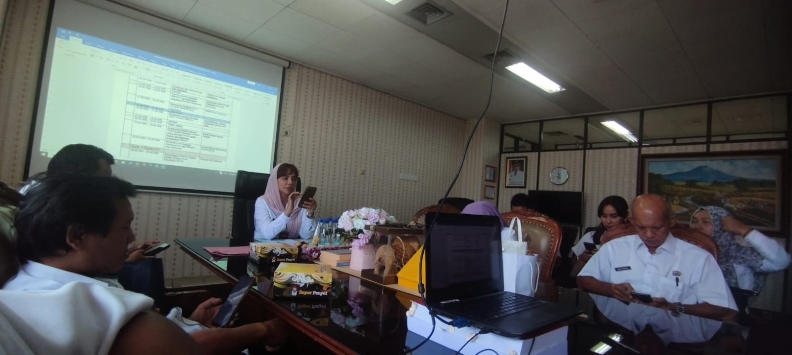 DISKOMINFO Kota Semarang Hadiri Rakor Kegiatan DBHCHT TA 2024 di Bagian Perekonomian